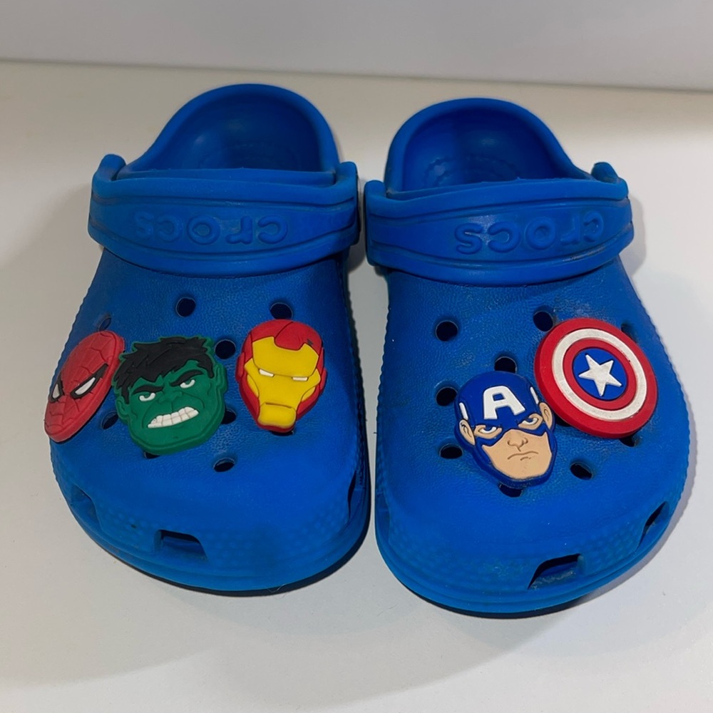Crocs size 7C, jibbitz included